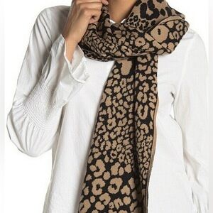 Michael Kors Leopard Print Scarf - Black and Tan